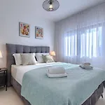 Vesna By Interhome * Pula